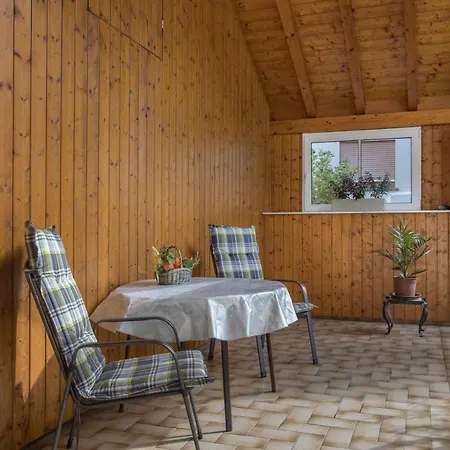 Grauer Apartment *