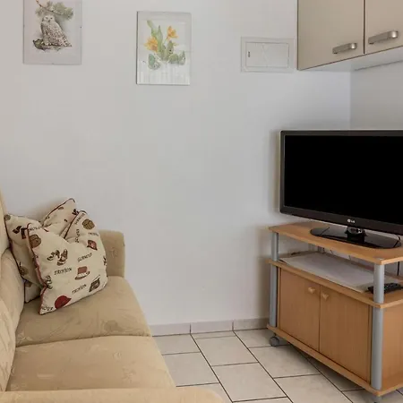 Apartment Grauer *